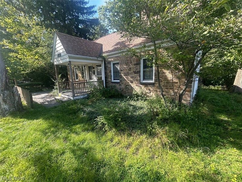 4939 Geraldine Road, Richmond Heights, OH 44143 Photo 2