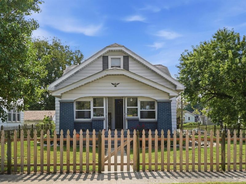 1209 Joe Nuxhall Boulevard, Hamilton, OH 45011 Photo 1
