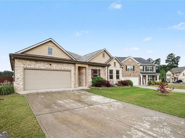 3858 Sweet Iris Circle, Loganville, GA 30052