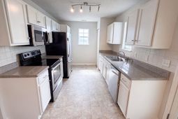 272 Cape Jasmine Way photo 4