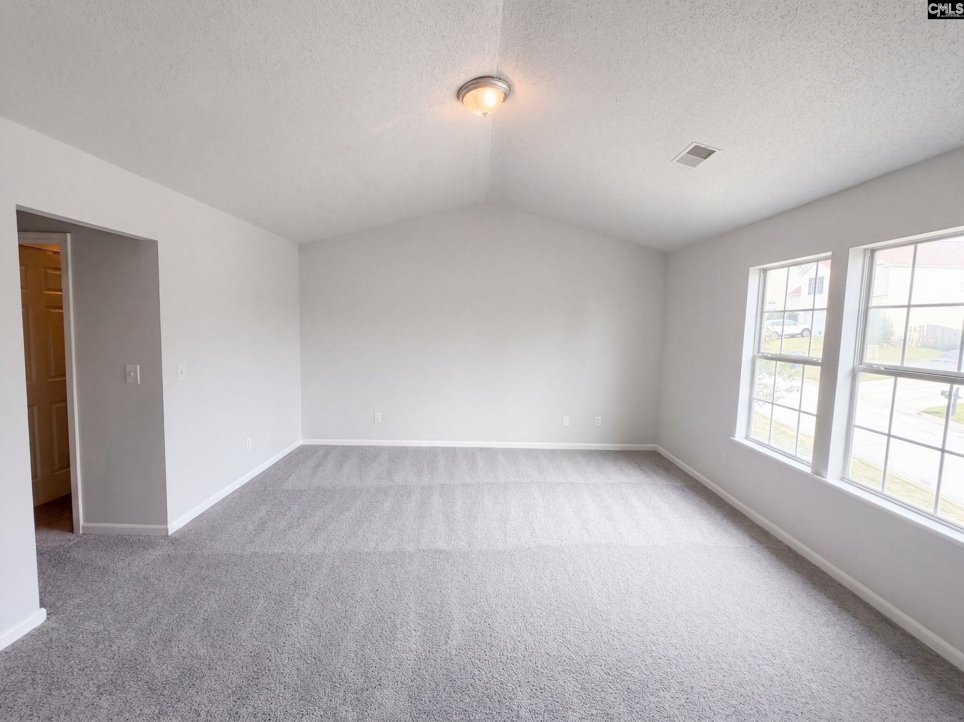 272 Cape Jasmine Way Photo 4