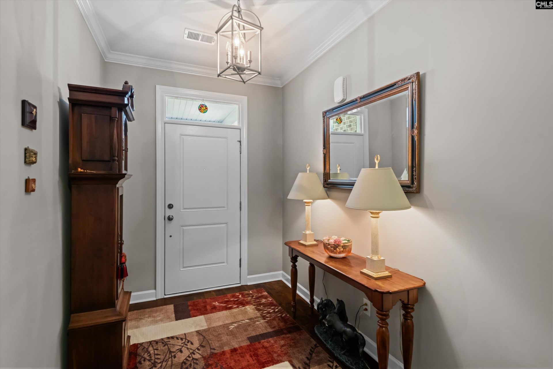 140 Fitzwarin Court Photo 4