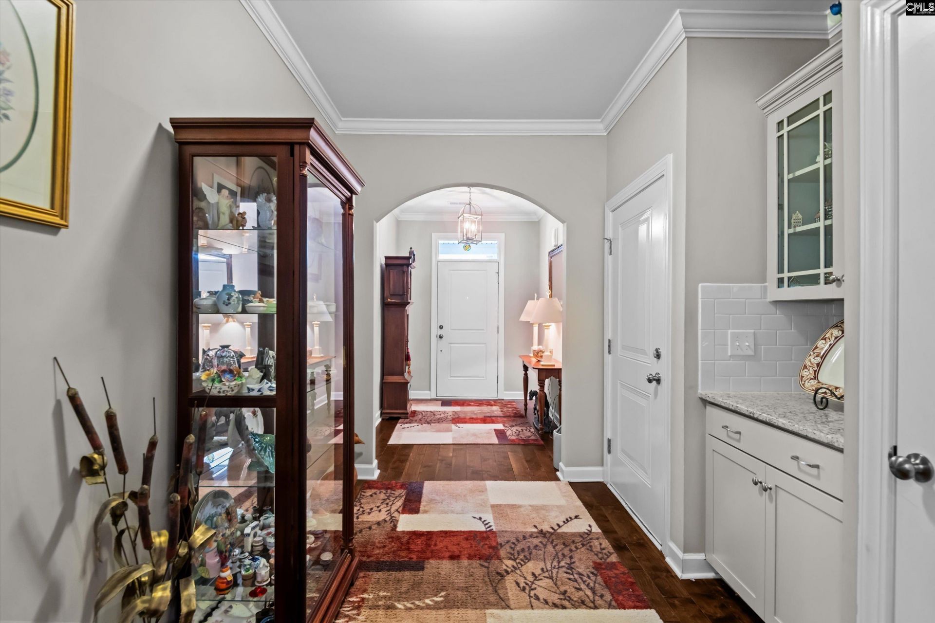 140 Fitzwarin Court Photo 5