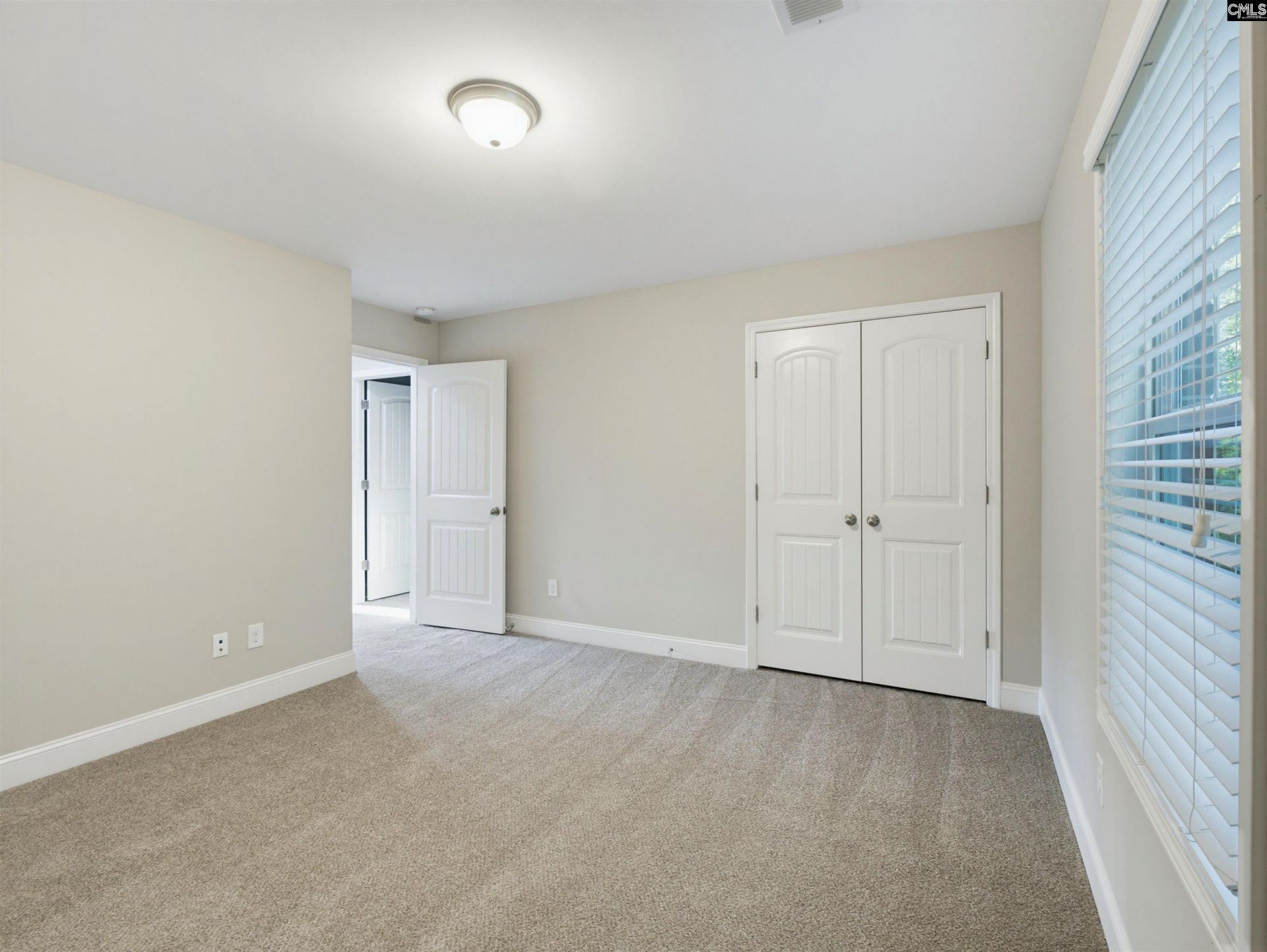 142 Regency Place Photo 10