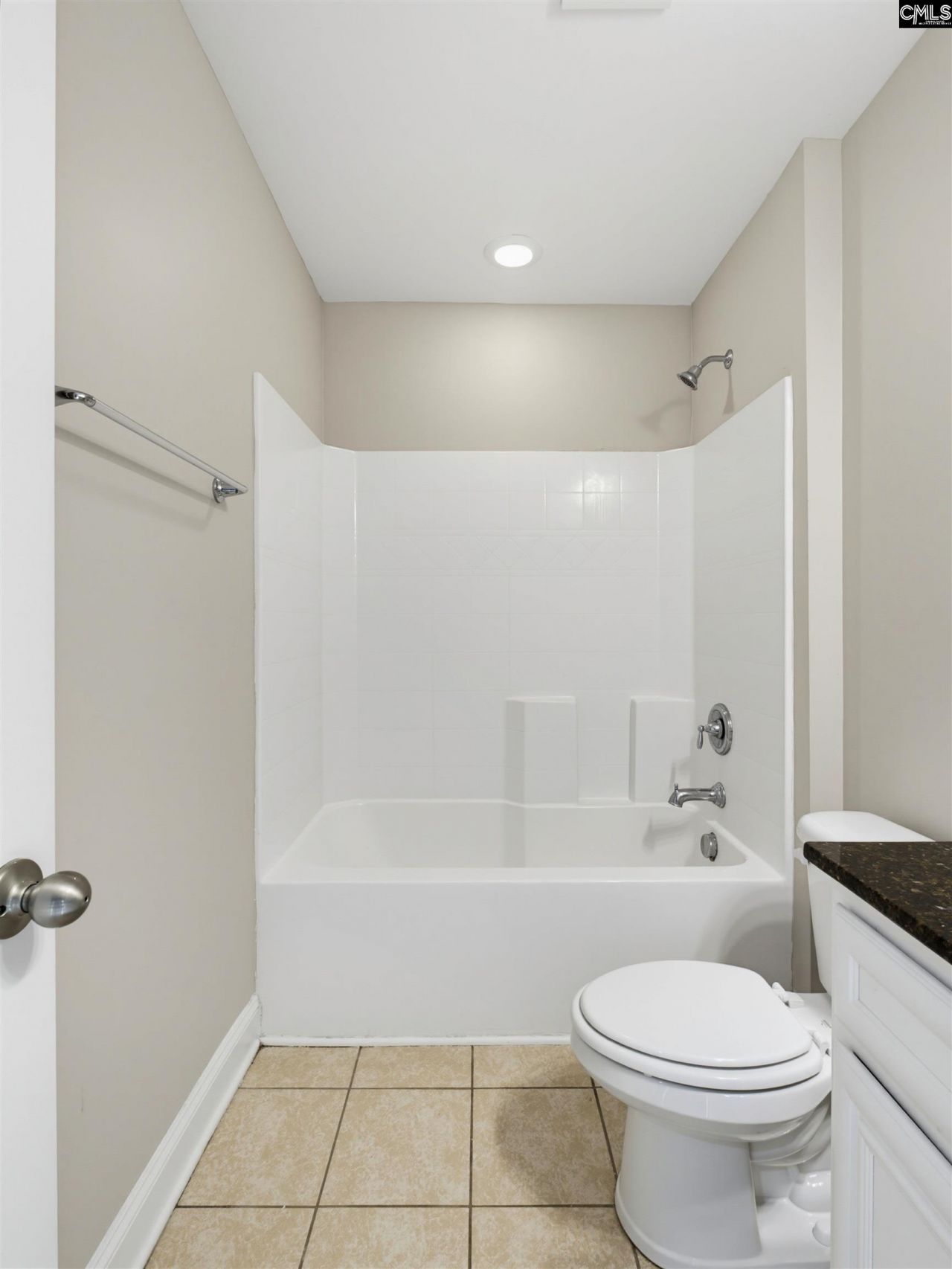 142 Regency Place Photo 11
