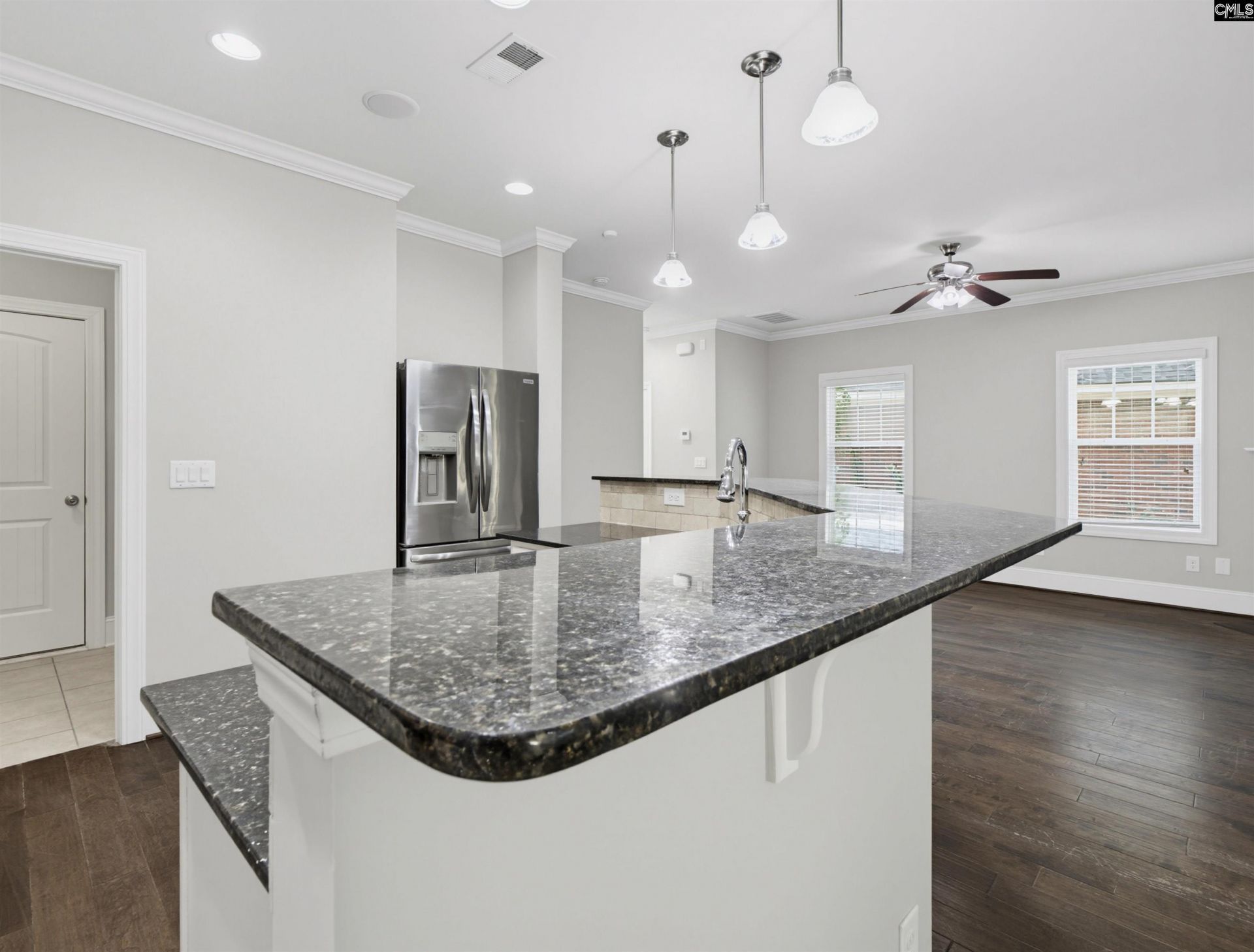 142 Regency Place Photo 13