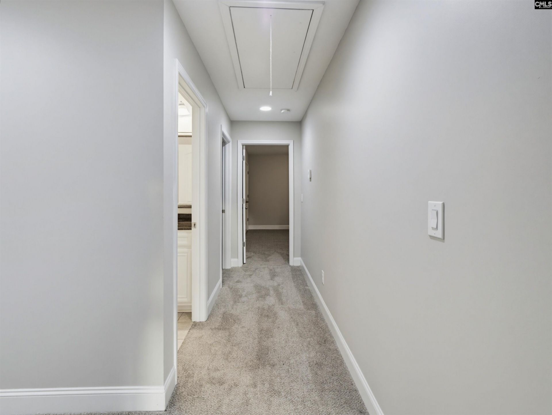 142 Regency Place Photo 36