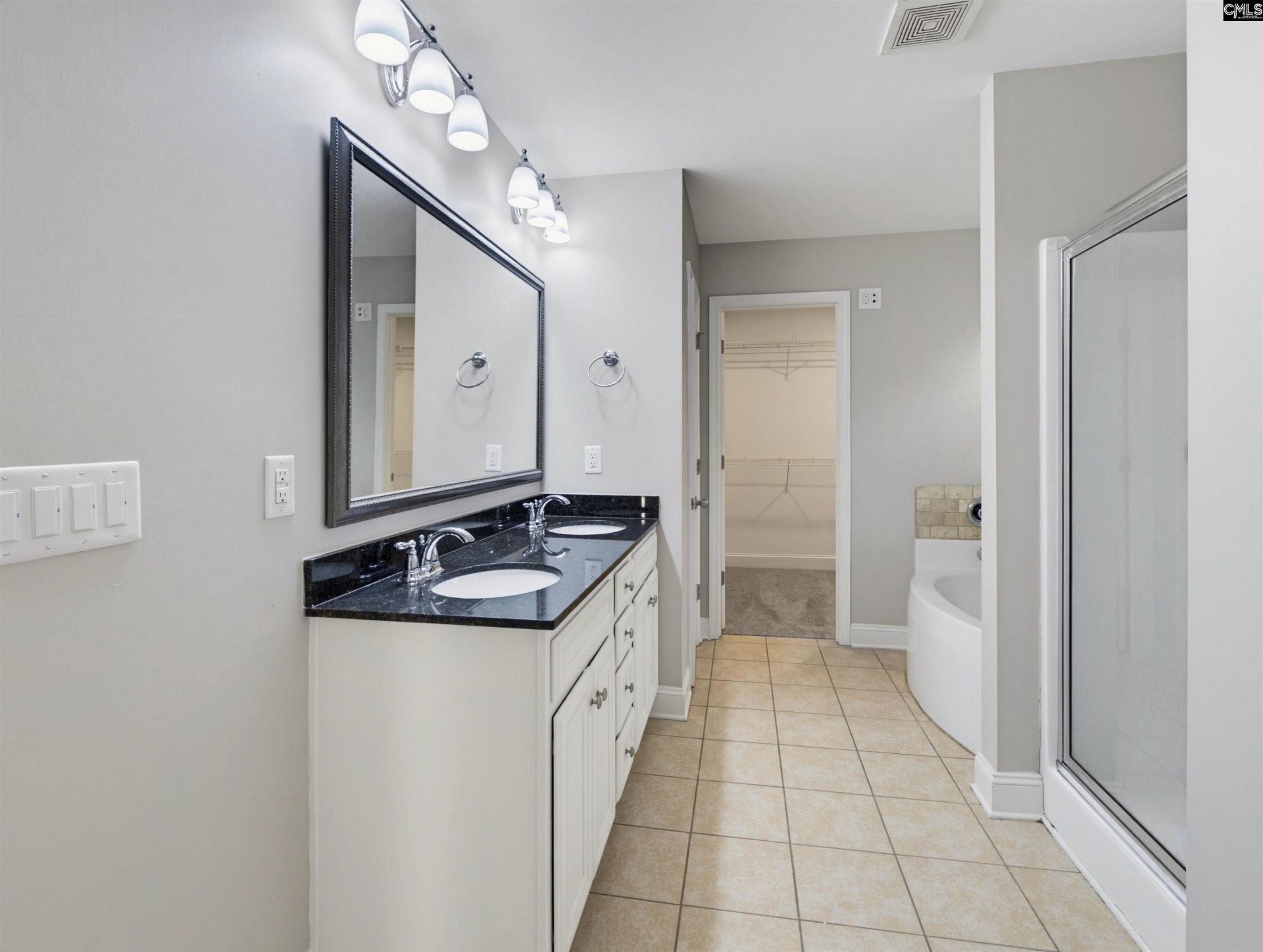 142 Regency Place Photo 38