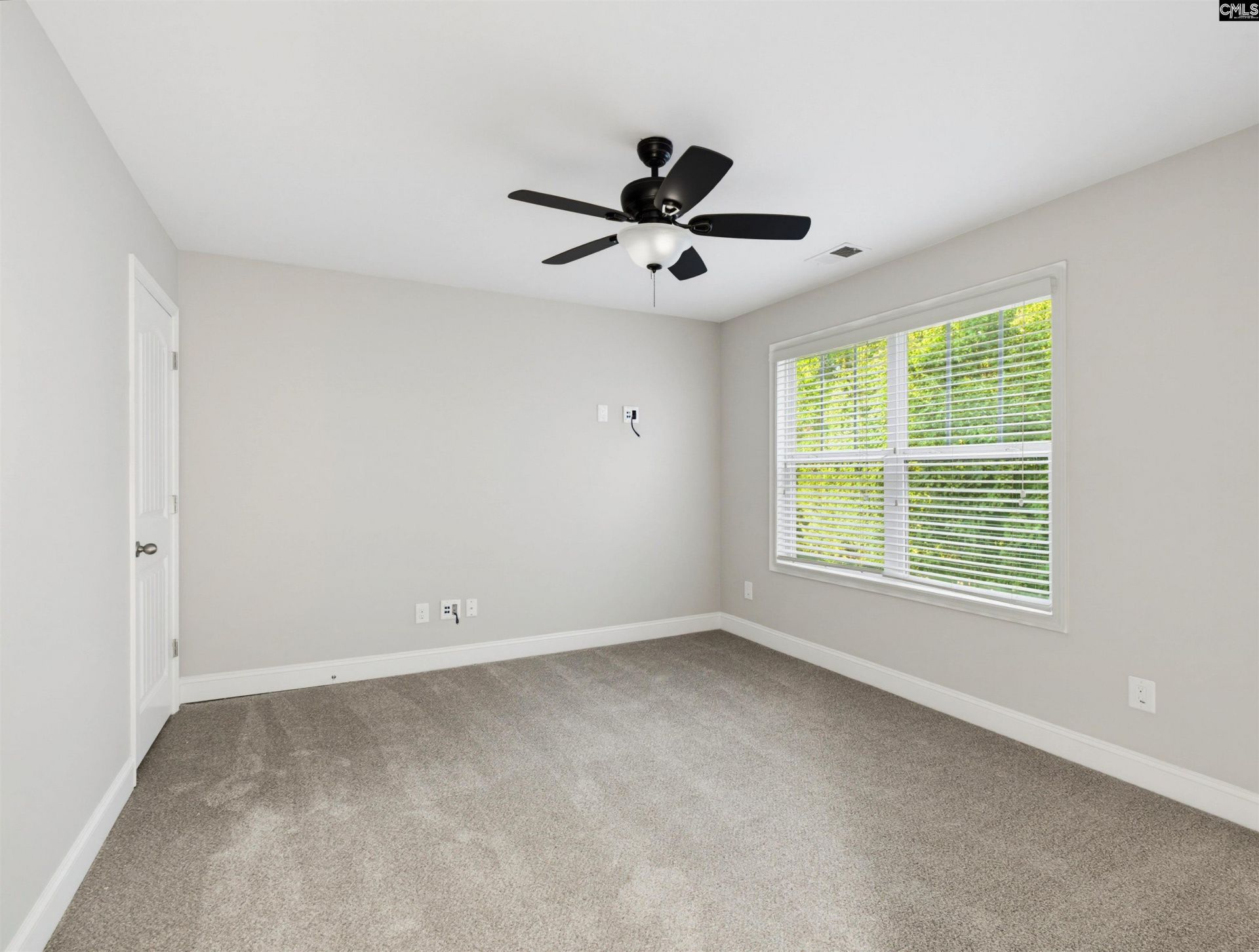 142 Regency Place Photo 40