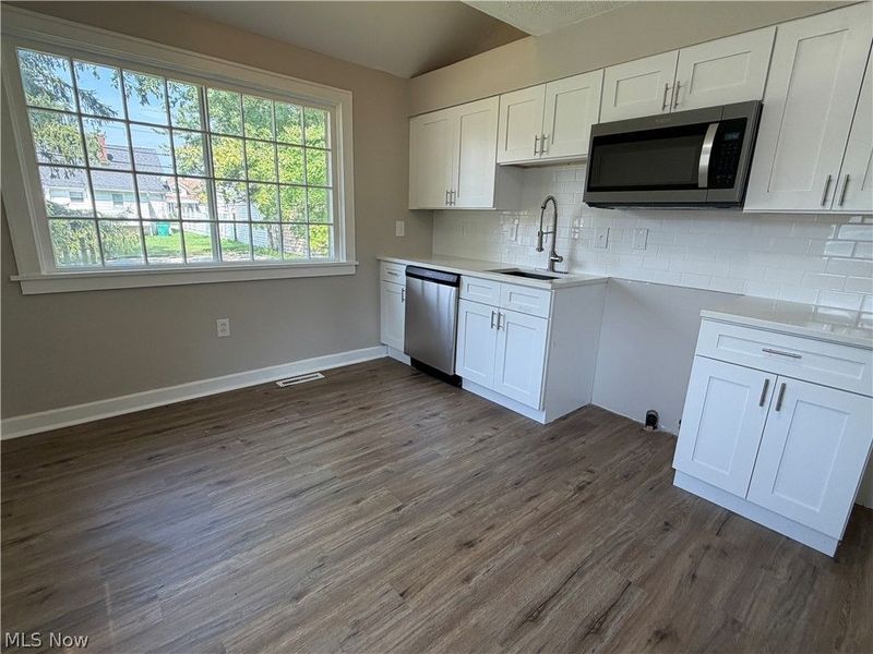 5546 Dalewood Avenue, Maple Heights, OH 44137 Photo 9