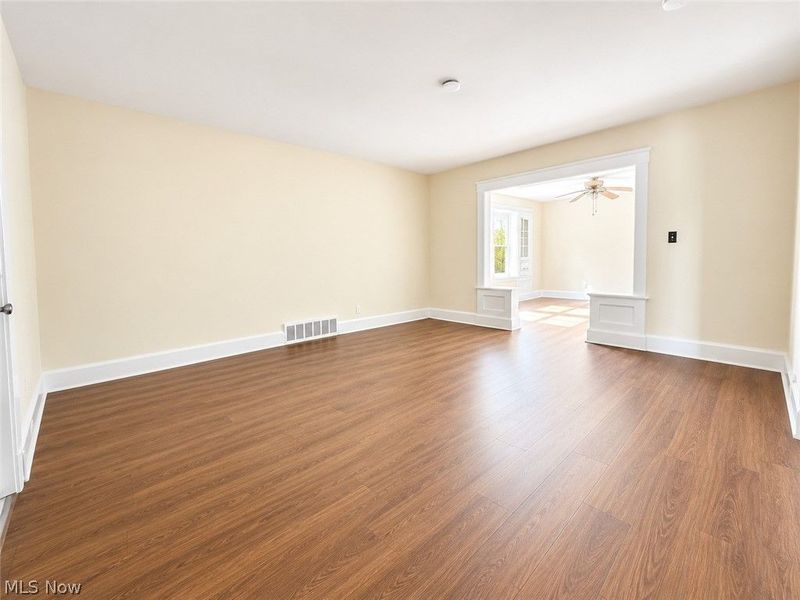 9617 Mount Auburn Avenue, Cleveland, OH 44104 Photo 18