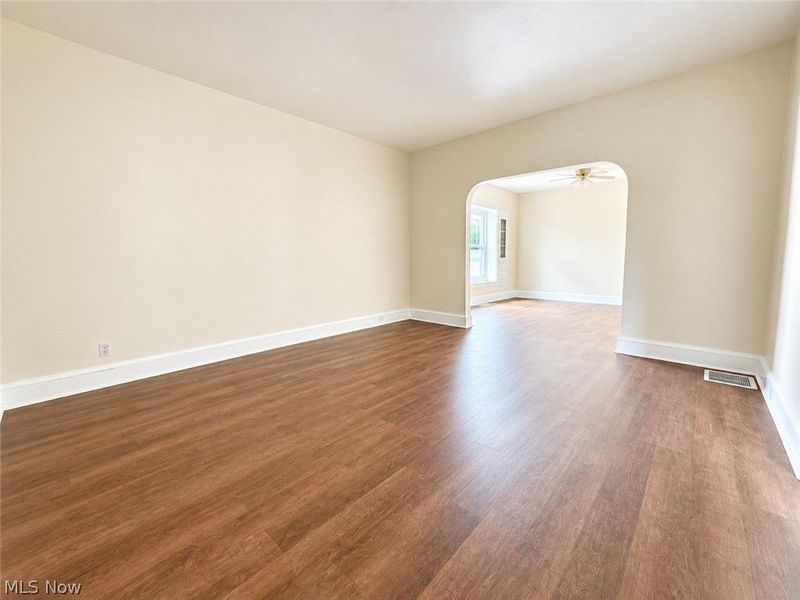 9617 Mount Auburn Avenue, Cleveland, OH 44104 Photo 4