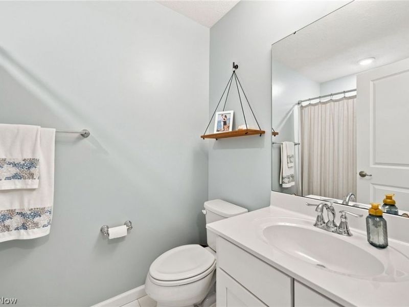 1385 Annette Court, Lakewood, OH 44107 Photo 26