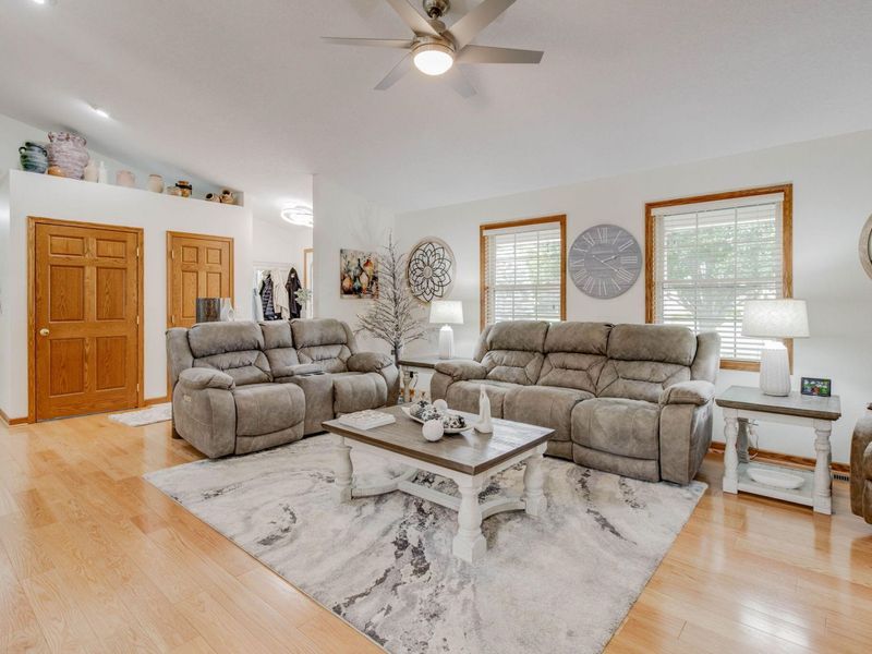 1417 Apache Trail, Wapakoneta, OH 45895 Photo 8