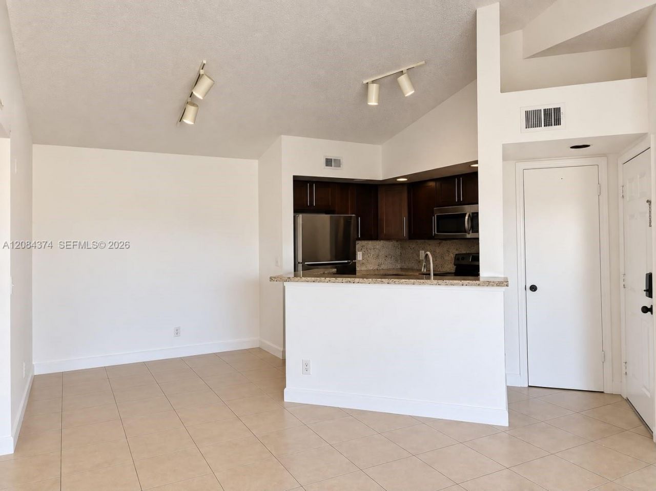 12730 Vista Isles Dr, Unit 823, Sunrise, FL 33325 Photo