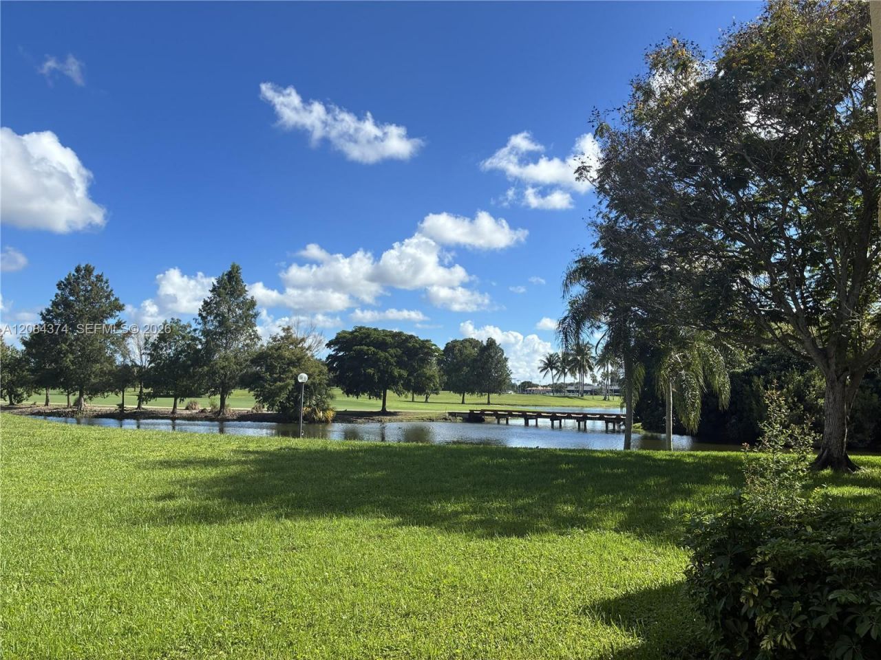 12730 Vista Isles Dr, Unit 823, Sunrise, FL 33325 Photo