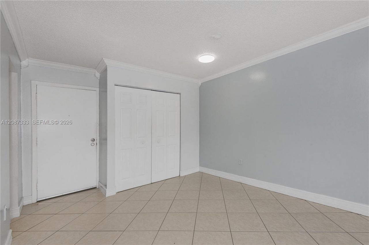 1725 W 60th St, Unit F126, Hialeah, FL 33012 Photo