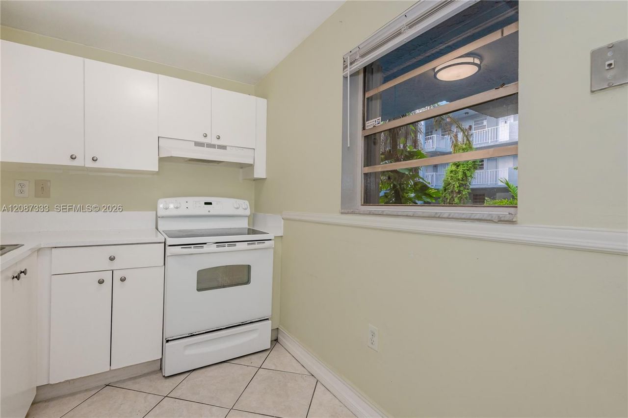 1725 W 60th St, Unit F126, Hialeah, FL 33012 Photo