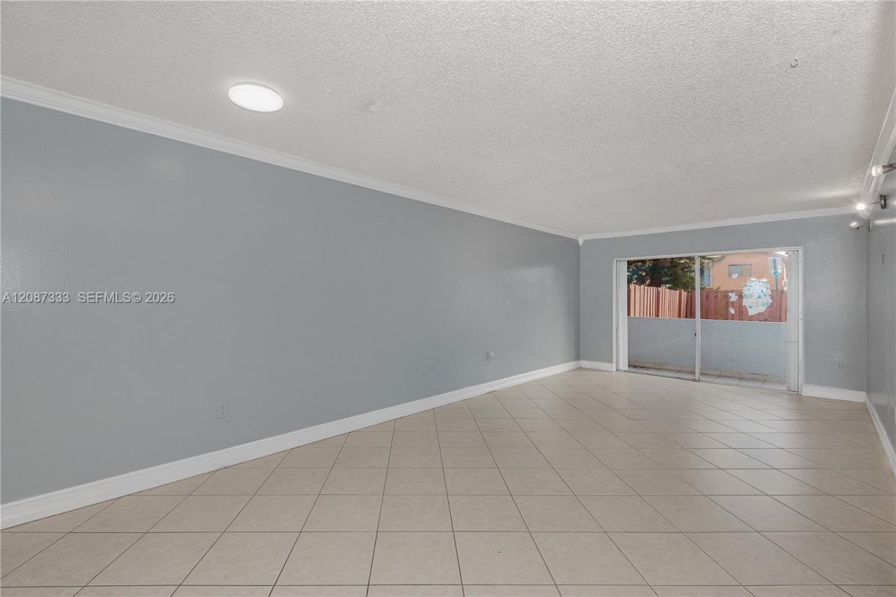 1725 W 60th St, Unit F126, Hialeah, FL 33012 Photo