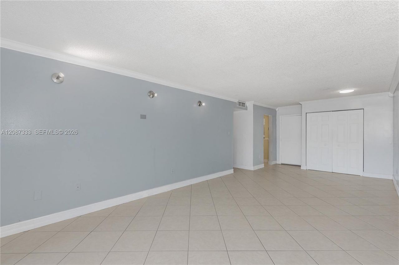 1725 W 60th St, Unit F126, Hialeah, FL 33012 Photo