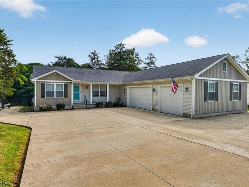 1110 Evening Star Drive, Roaming Shores, OH 44085 Photo 1