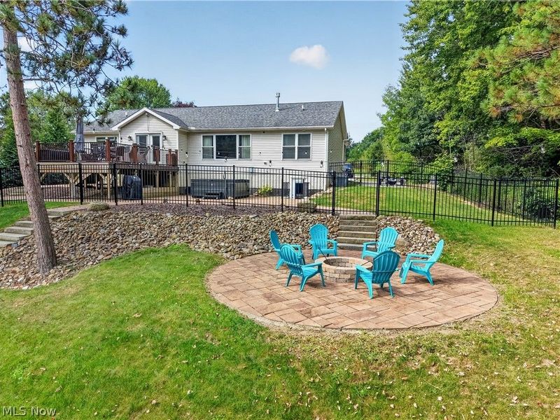 1110 Evening Star Drive, Roaming Shores, OH 44085 Photo 14