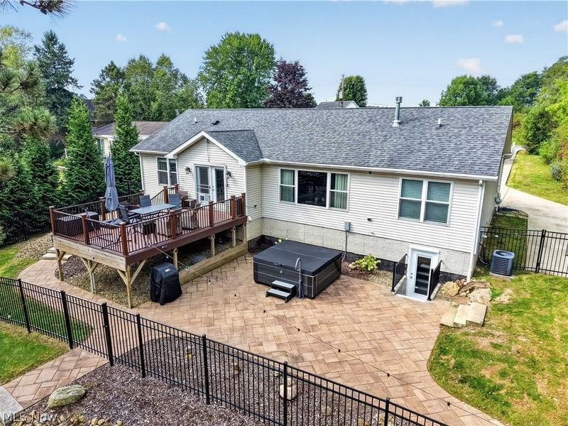 1110 Evening Star Drive, Roaming Shores, OH 44085 Photo 17