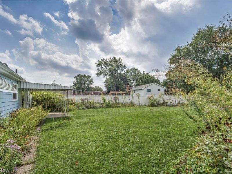 5565 Brentwood Avenue NW, North Canton, OH 44720 Photo 19