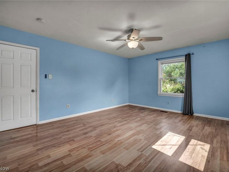 5565 Brentwood Avenue NW, North Canton, OH 44720 Photo 9