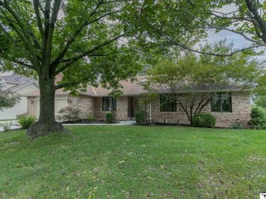 8239 Dorset Drive, Lincoln, NE 68510