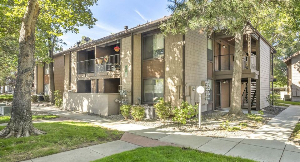 1465 E Peckham Lane, Unit APT 34, Reno, NV 89502 Photo