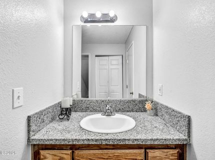 1465 E Peckham Lane, Unit APT 34, Reno, NV 89502 Photo