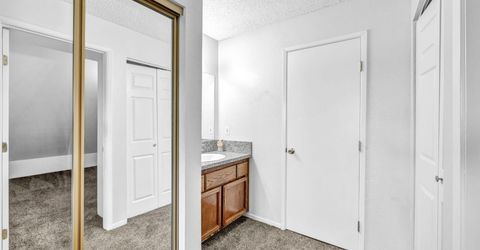 1465 E Peckham Lane, Unit APT 34, Reno, NV 89502 Photo