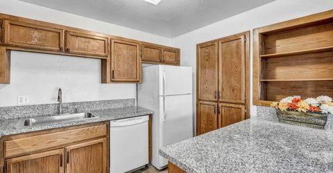 1465 E Peckham Lane, Unit APT 34, Reno, NV 89502 Photo