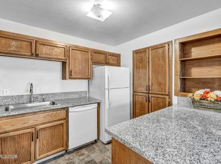1465 E Peckham Lane, Unit APT 34, Reno, NV 89502 Photo