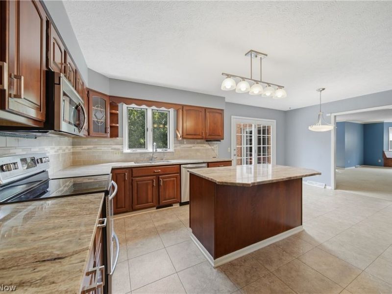 5336 Wood Trail Avenue NE, Canton, OH 44705 Photo 13