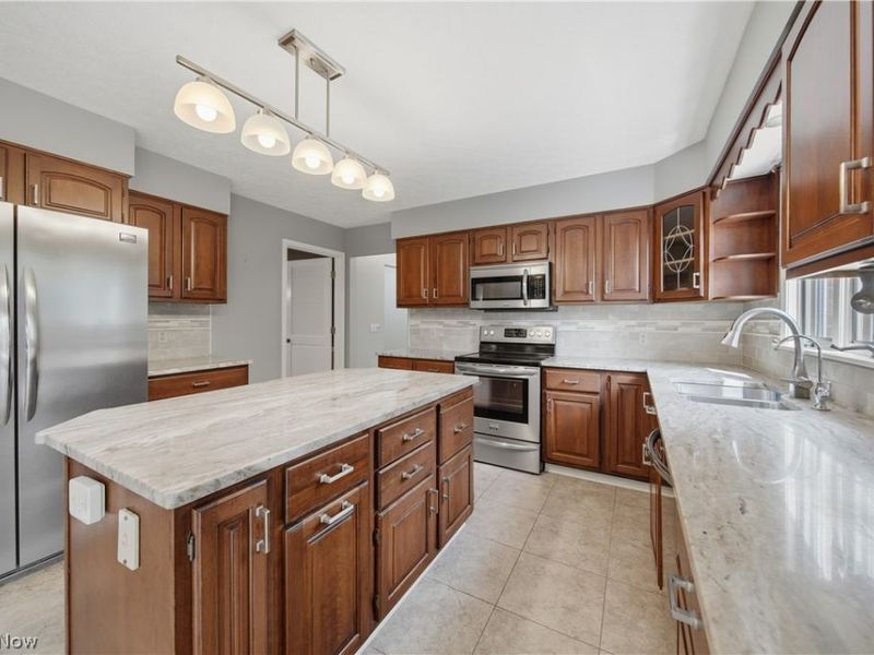 5336 Wood Trail Avenue NE, Canton, OH 44705 Photo 14