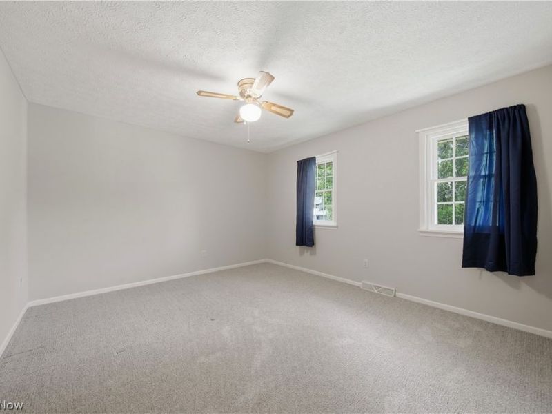 5336 Wood Trail Avenue NE, Canton, OH 44705 Photo 29