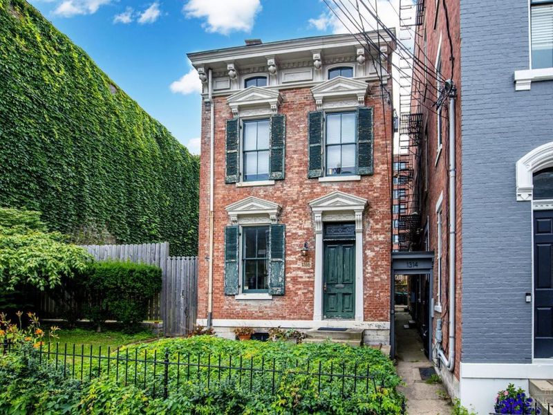 1316 Spring Street, Cincinnati, OH 45202 Photo 3