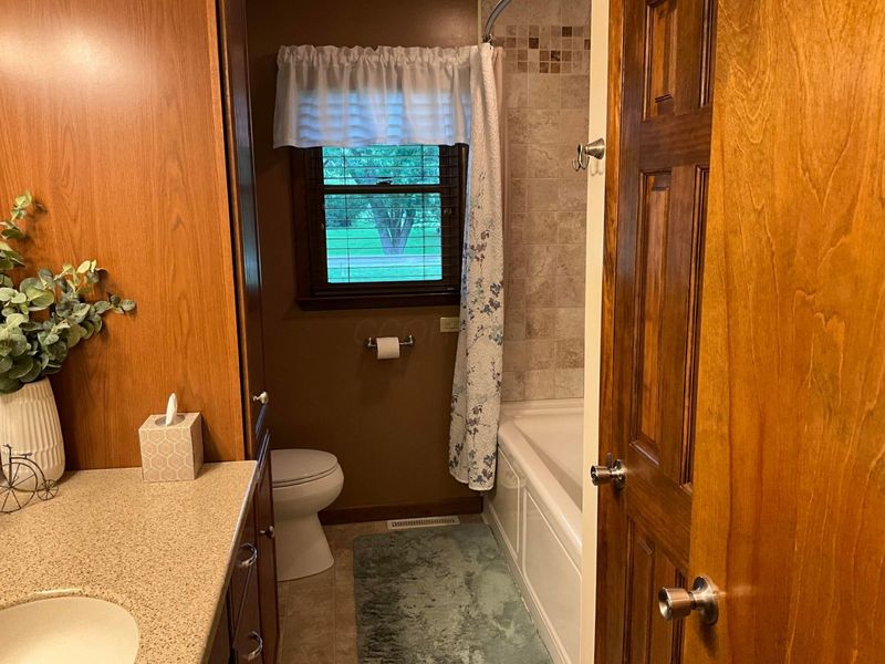 5471 Wilson Road NW, Lancaster, OH 43130 Photo 10