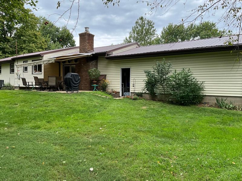 5471 Wilson Road NW, Lancaster, OH 43130 Photo 2