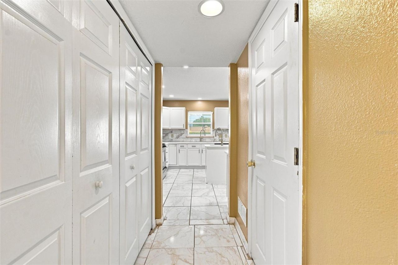 5155 Spanish Oaks Drive, Lakeland, FL 33805 Photo