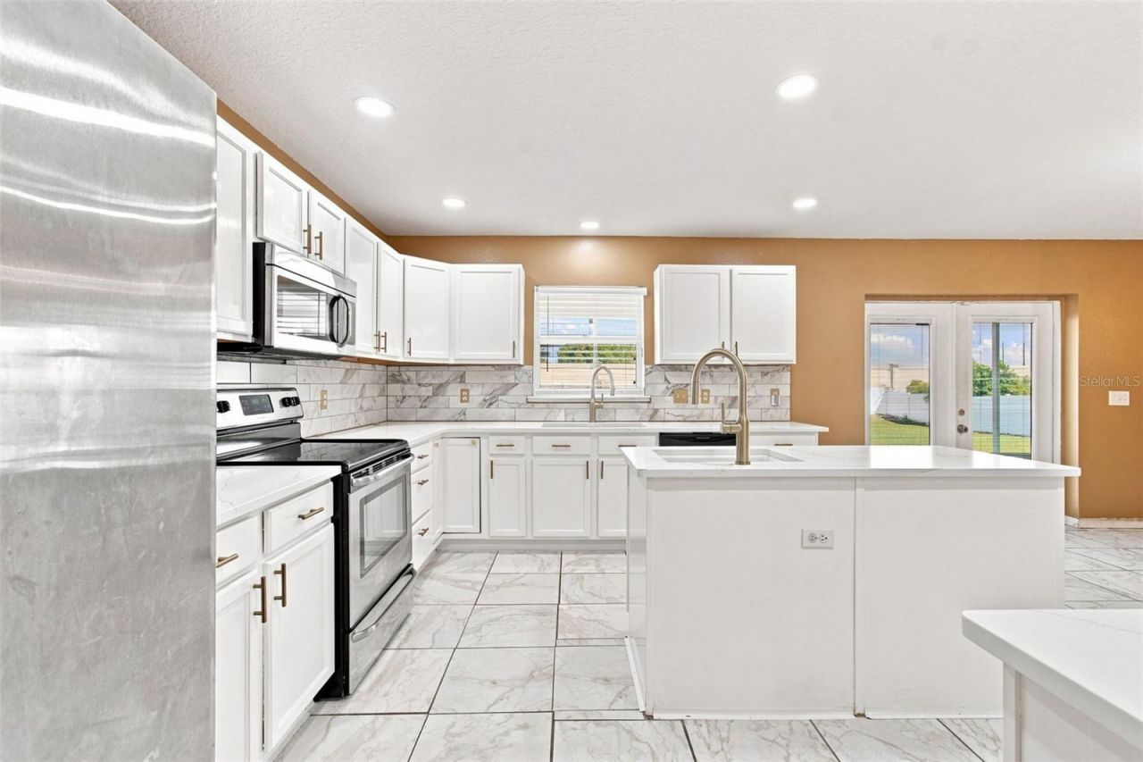 5155 Spanish Oaks Drive, Lakeland, FL 33805 Photo