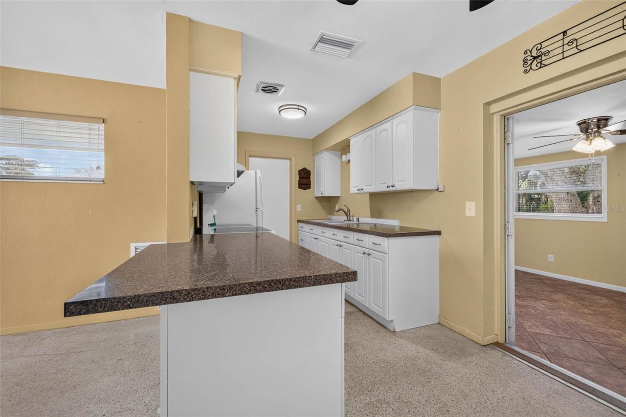 6549 21st Street N, Saint Petersburg, FL 33702 Photo