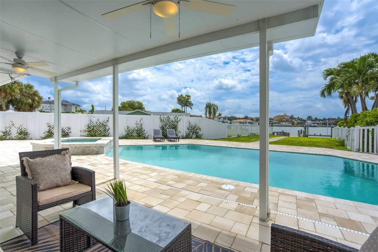 201 Driftwood Lane, Largo, FL 33770 Photo