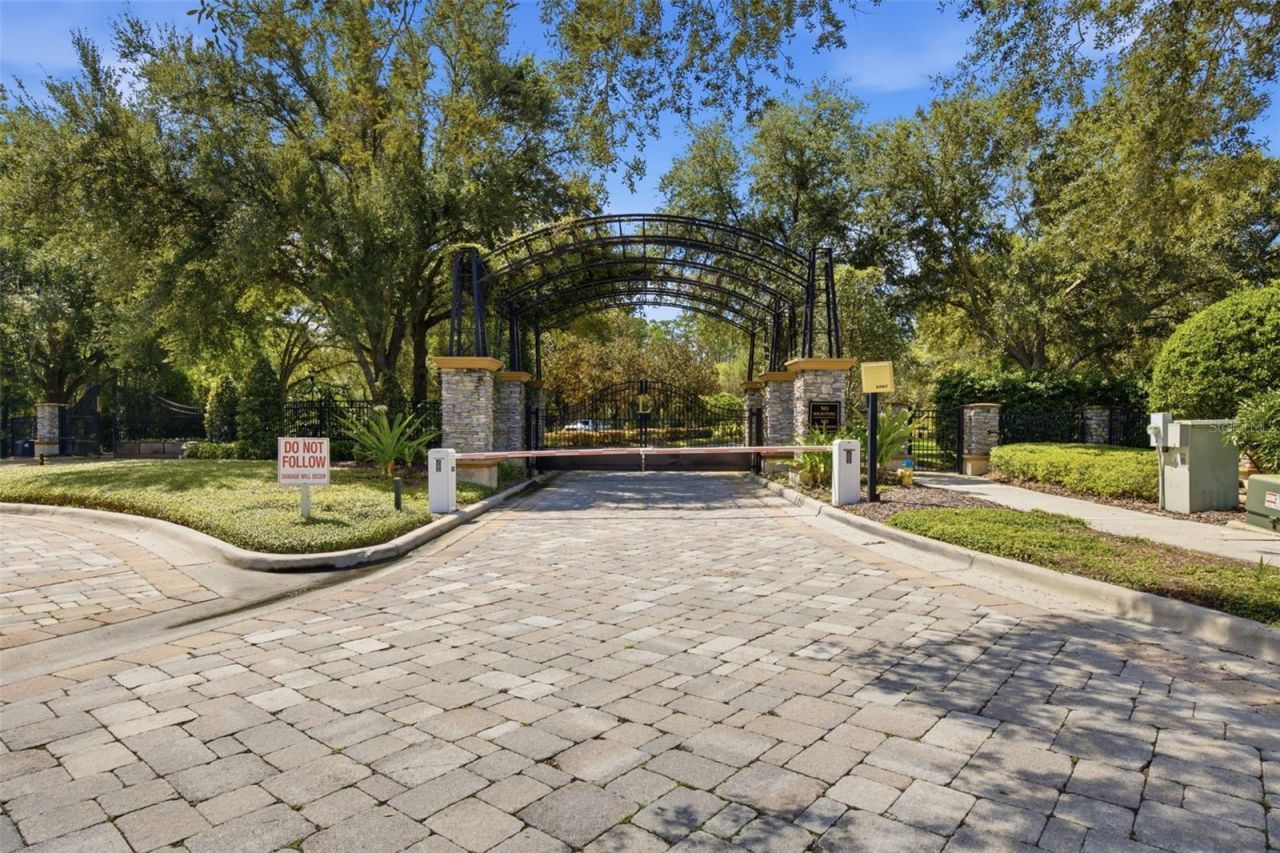 17309 Ladera Estates Boulevard, Lutz, FL 33548 Photo