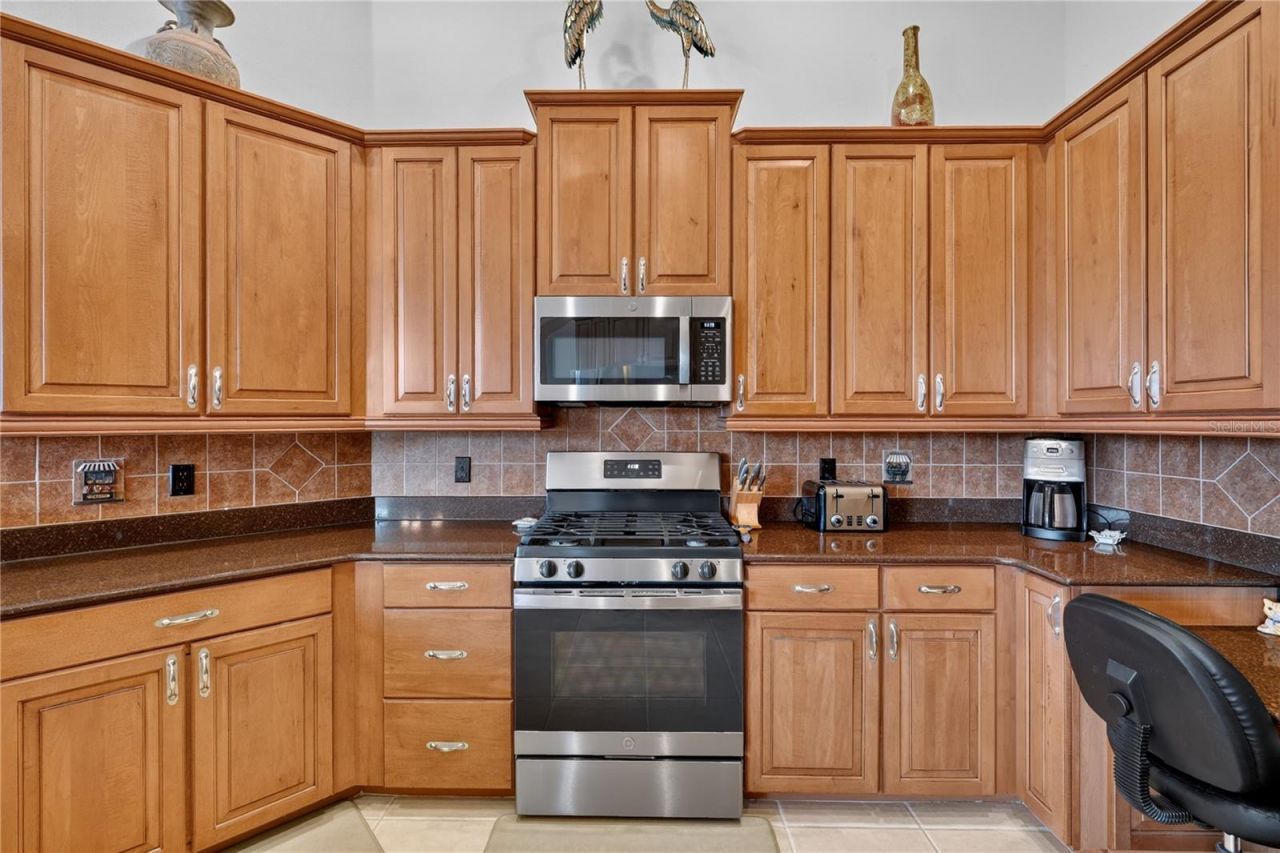 7007 74th Street Circle E, Bradenton, FL 34203 Photo