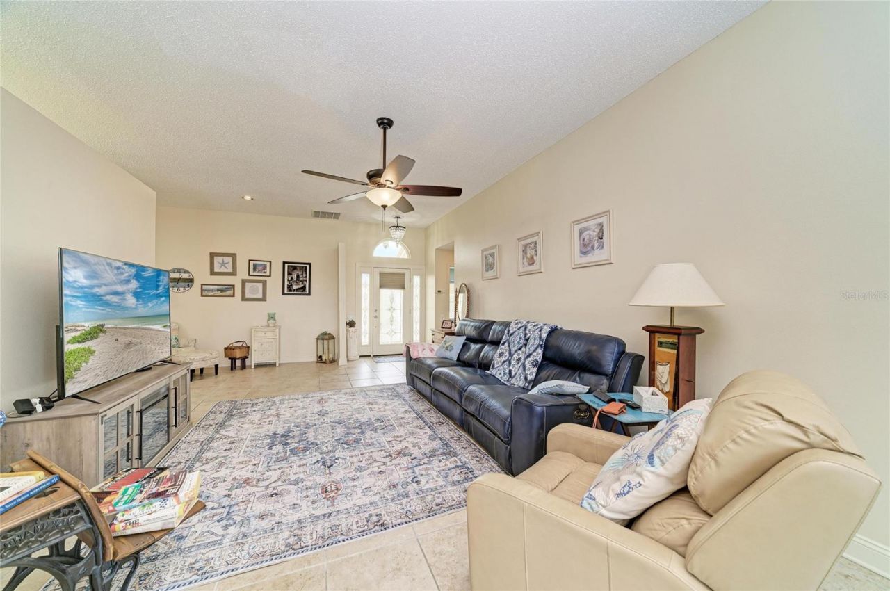 4729 Peridia Boulevard E, Bradenton, FL 34203 Photo