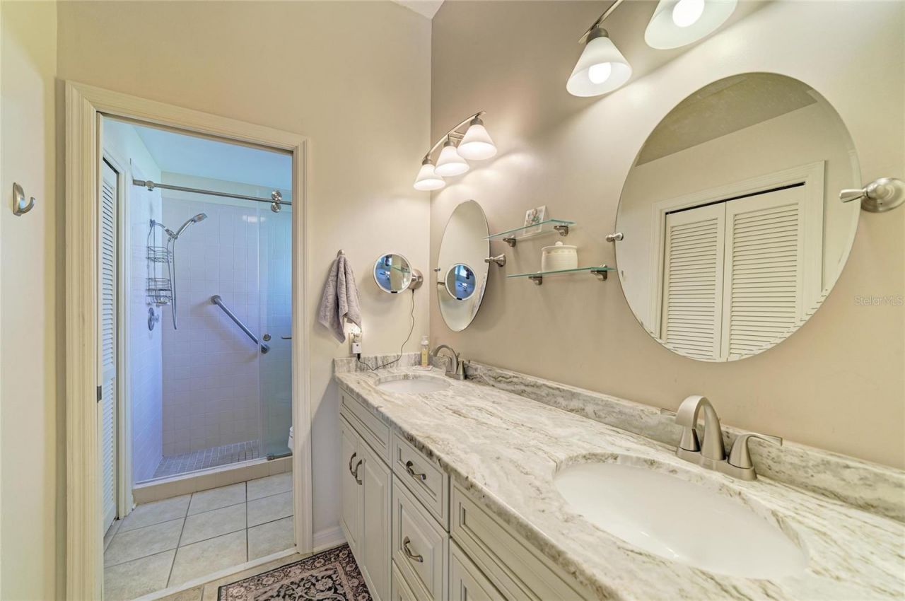 4729 Peridia Boulevard E, Bradenton, FL 34203 Photo