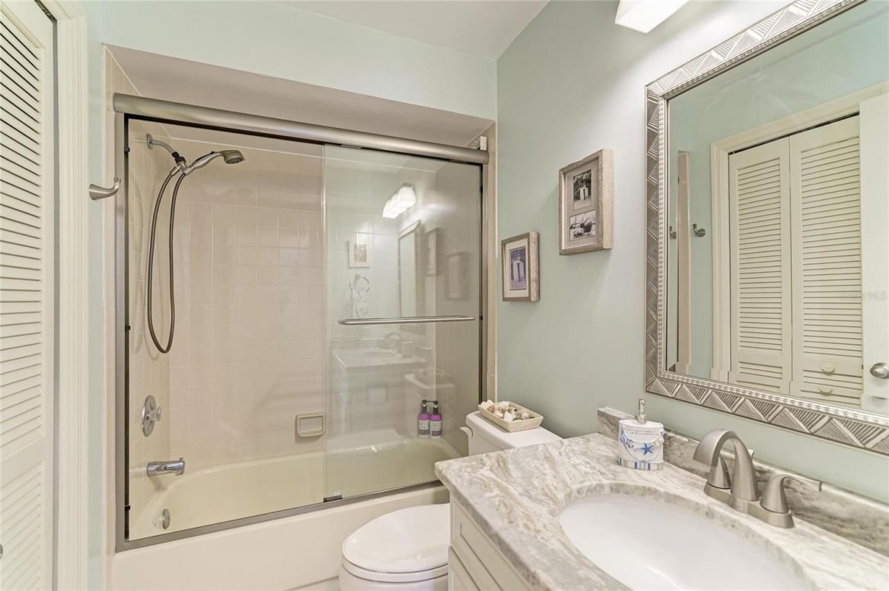 4729 Peridia Boulevard E, Bradenton, FL 34203 Photo